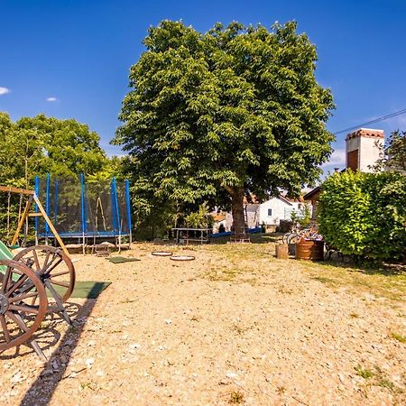 Gabonjin Villa Hrustika - Heated Pool, Jacuzzi & Sauna מראה חיצוני תמונה