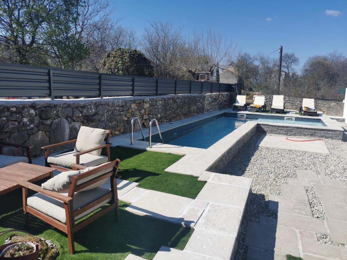 Gabonjin Villa Hrustika - Heated Pool, Jacuzzi & Sauna מראה חיצוני תמונה
