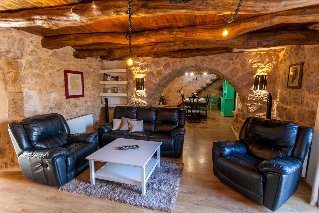 Gabonjin Villa Hrustika - Heated Pool, Jacuzzi & Sauna מראה חיצוני תמונה