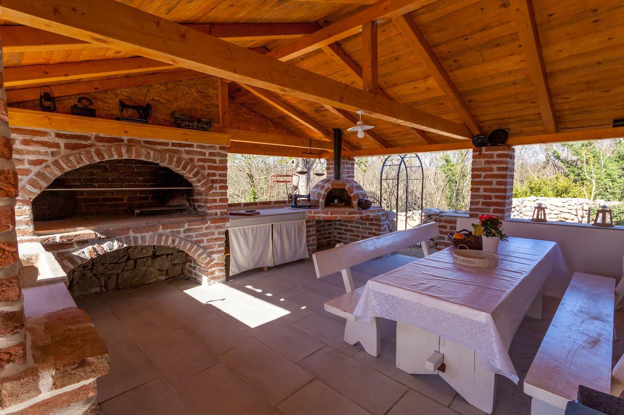 Gabonjin Villa Hrustika - Heated Pool, Jacuzzi & Sauna מראה חיצוני תמונה
